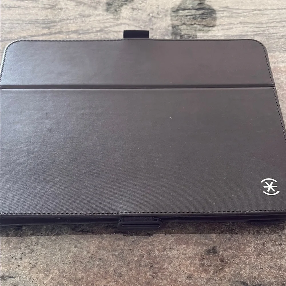 Speck Black Tablet Cover Sleek and Protective